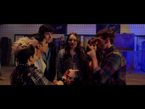 HELL FEST - Red Band Trailer - HD (Amy Forsyth, Reign Edwards, Bex Taylor-Klaus)