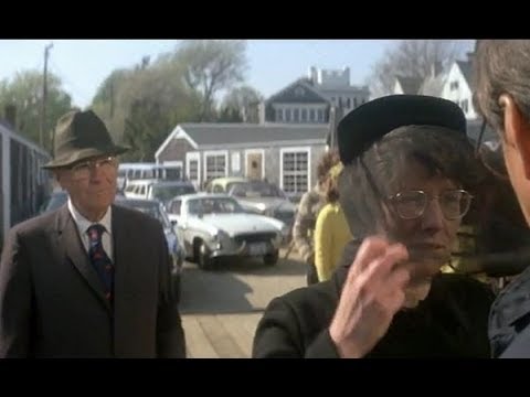 Jaws (1975): Mrs Kintner and Chief Brody